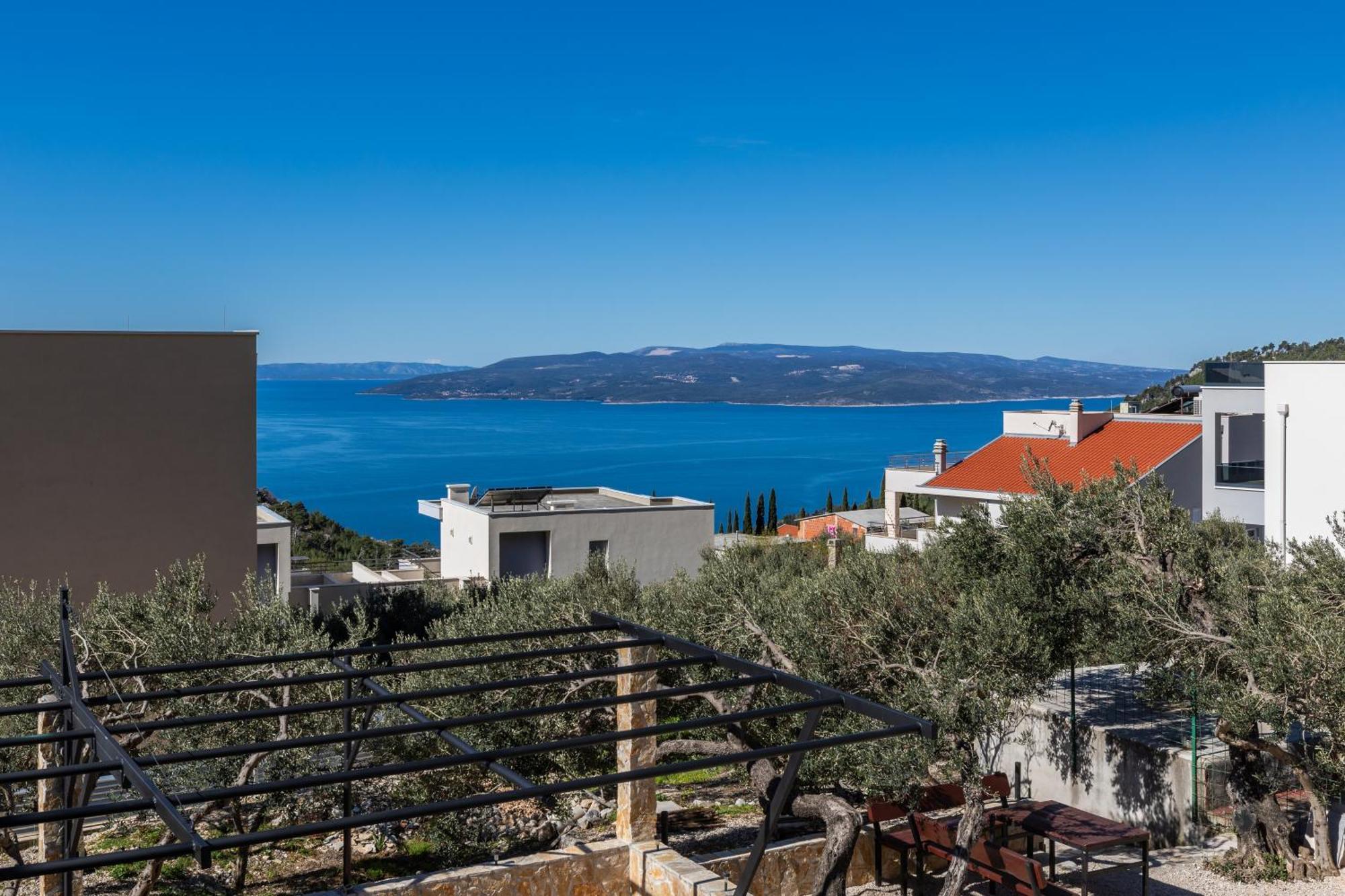 Family Friendly With A Swimming Pool - 22975 Apartmán